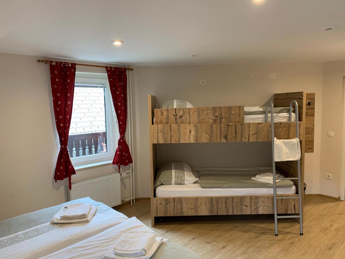 Guesthouse Veranda Mojstrana Εξωτερικό φωτογραφία
