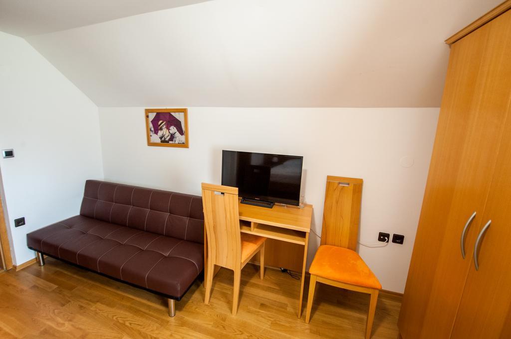 Guesthouse Veranda Mojstrana Εξωτερικό φωτογραφία