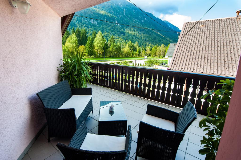 Guesthouse Veranda Mojstrana Εξωτερικό φωτογραφία